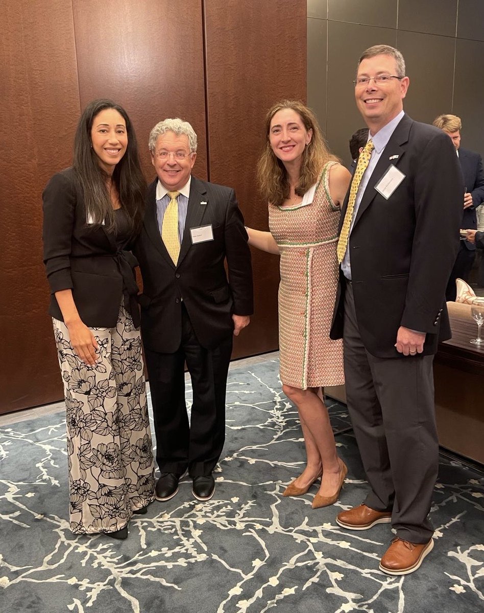 americanpandi's tweet image. @AmericanPandI’s Danielle Centeno, Alexis Lemon-Zakou, &amp;amp; Jamie  McNamara attending the New York Maritime Inc. (NYMAR) “A Troubled Bridge  Over New York Waters: What If?” symposium yesterday evening. The event  was hosted by @Sewkis &amp;amp; sponsored by the #PropellerClub of #NY &amp;amp;  #NJ.
