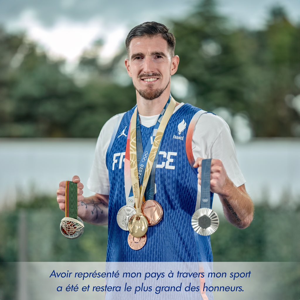 Nando De Colo tweet media