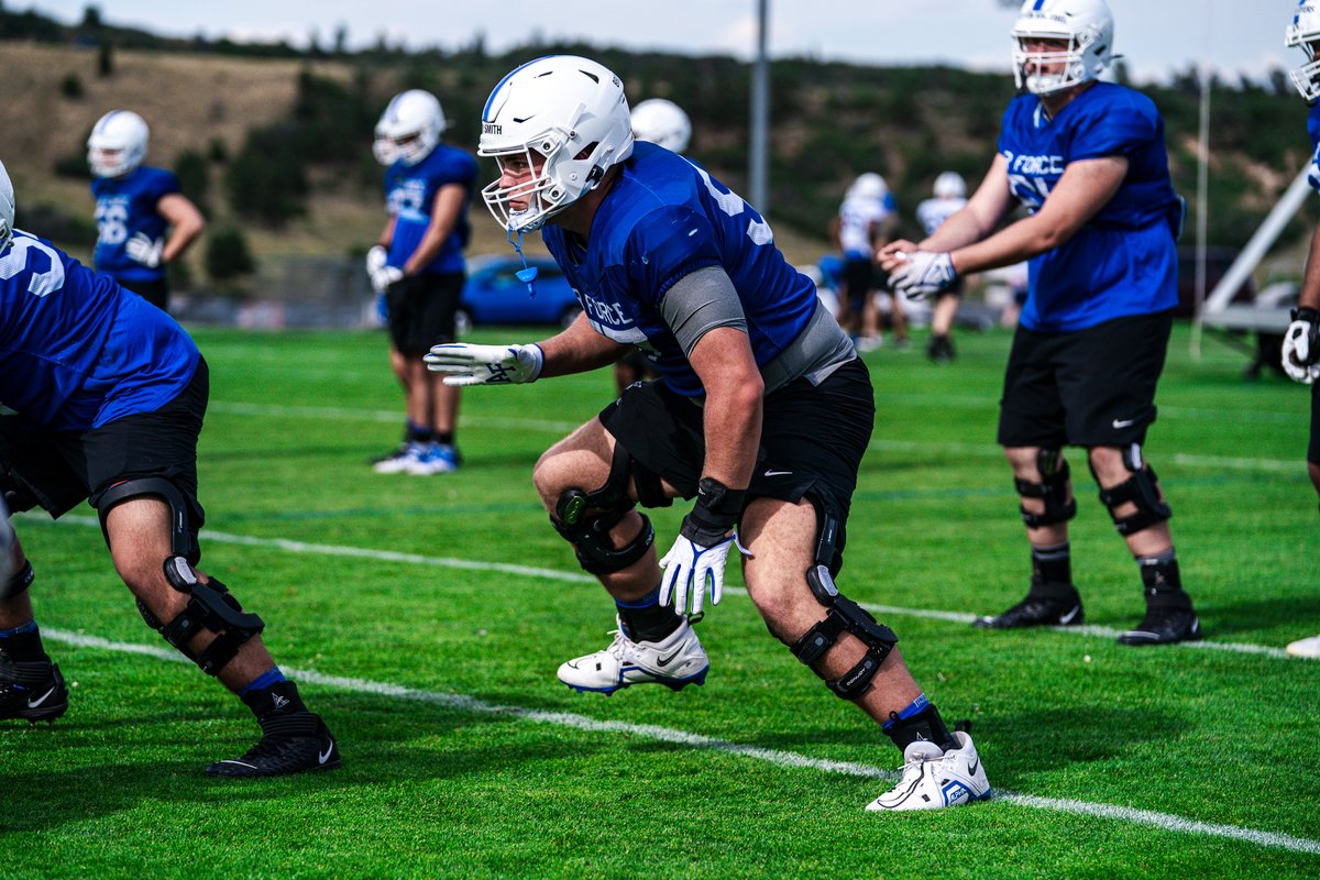 AF_FBRecruiting's tweet photo. Shoutout to our Bolts of the Week! 

Offense: Jacob Drackett, Justus Perales, Brody Smith, Grady Forsythe, Keshon Singleton

Defense: Trace Williams-Mitchel, Roger Jones Jr., Drew Dubuclet

Special Teams: Cole Baird, Vinnie Canosa

#WorkWins | #BoltBrotherhood ⚡️ https://t.co/hSRzIUpZxN