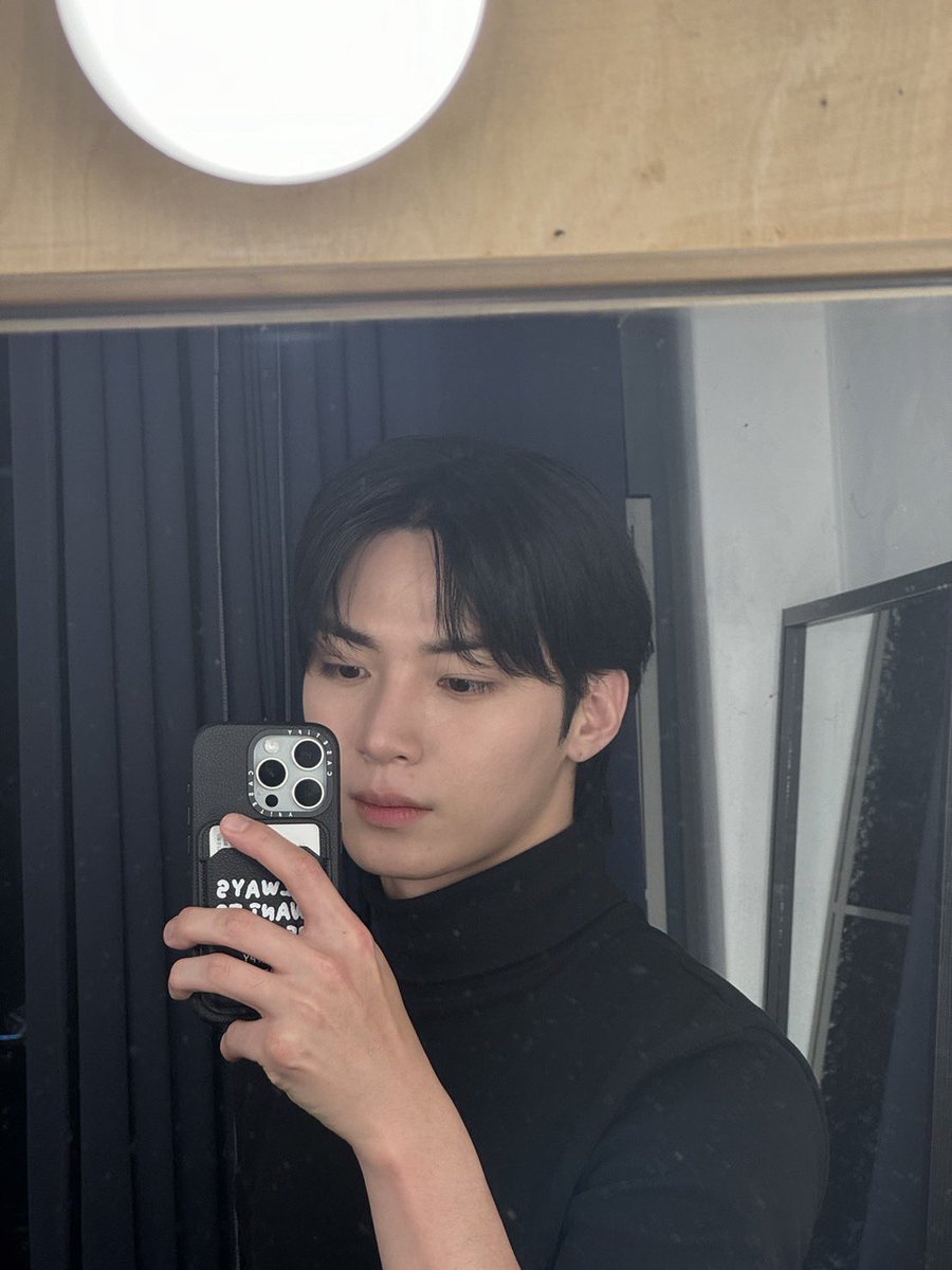 OmegaX_members's tweet photo. [#OX]

낼 봐여 ❤️

#OMEGA_X #오메가엑스   
#한겸 #HANGYEOM https://t.co/72pTceuKzc