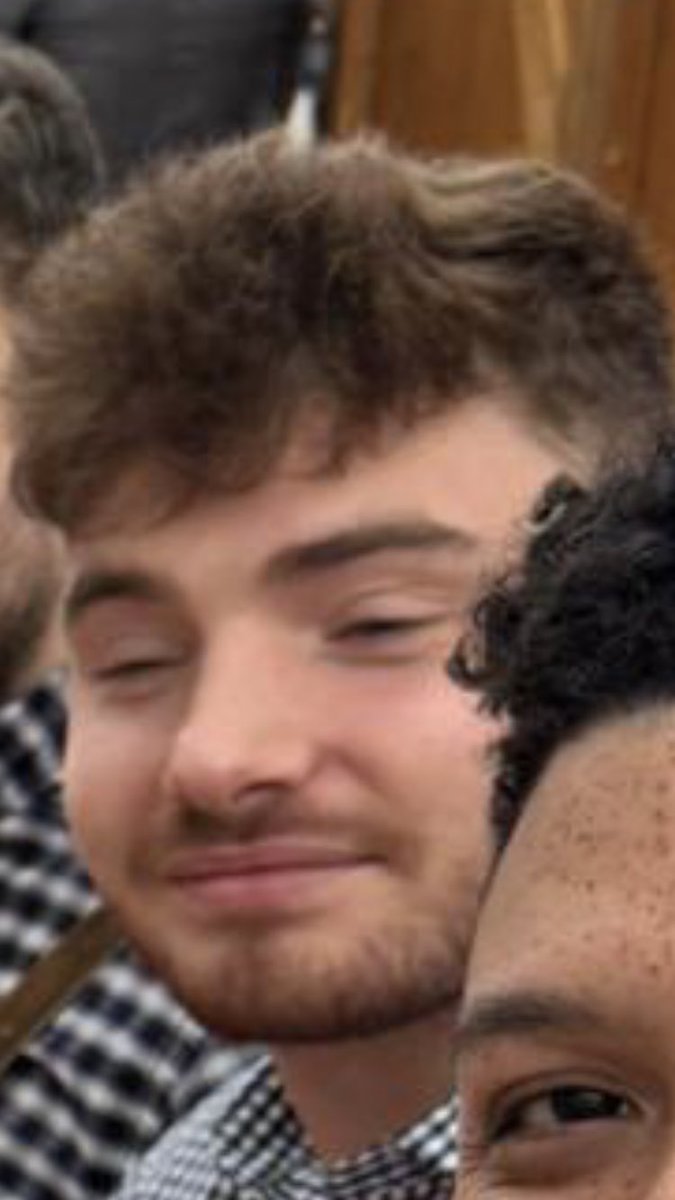 Precision tweet media