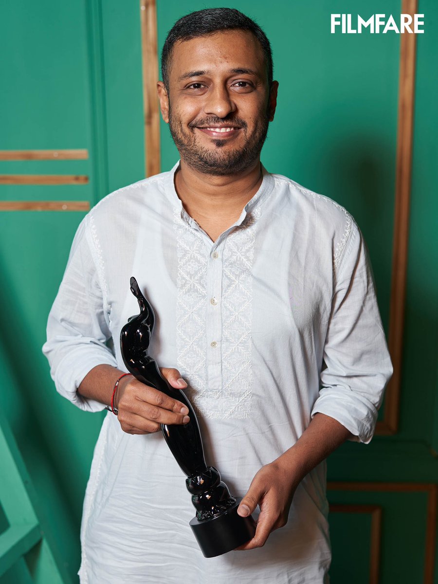 Appu_Jeevi's tweet photo. He deserves Oscar ❌
Oscar deserves him ✅
.
Thank you so much @charanrajmr2701 for your phenomenal music composition 🛐🙏❤️🔥
God gifted Music Director for KFI 💥
#GBSM #Kavaludaari #Tagaru #PMT #PPV #ASN #Salaga #James #HeadBush #BadManners #SSE #Bheema https://t.co/MARGNKrcrL