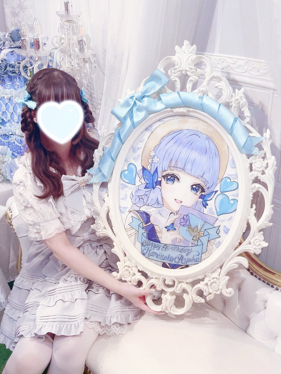 ayaka_0928_n's tweet photo. 大好きな花時に訪れた手紙の衣装でもお祝いできてとっても嬉しい🦋 https://t.co/LasYogFUUn