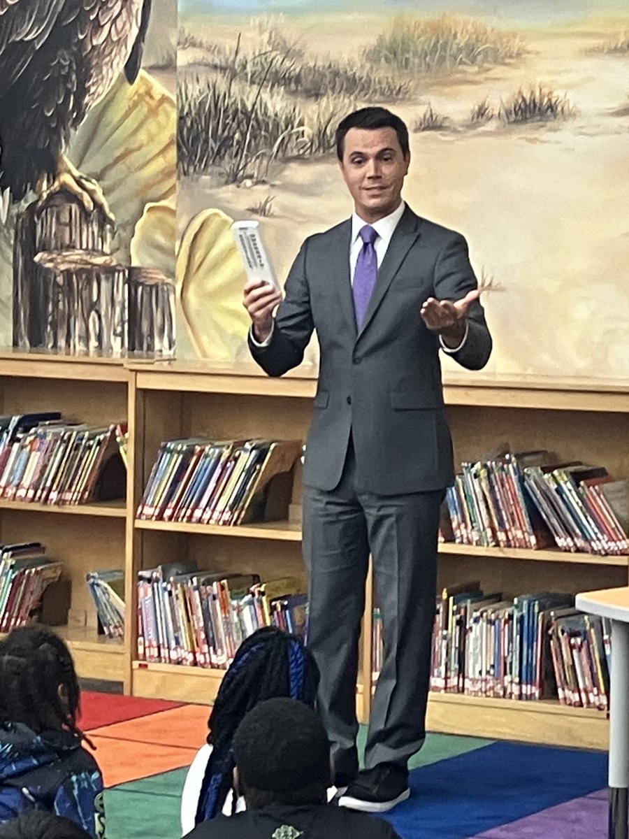 Thalia Elementary (@thalia_ele) on Twitter photo News Channel 3's own Myles Henderson presents to our fourth-graders for the weather unit <a href="/vbschools/">VBSchools</a> #thaliaeagles <a href="/NclKeros/">Nicole M. Keros, Ed.S</a> <a href="/KravchakTeach/">Adrienne Kravchak</a> <a href="/WTKR3/">WTKR News 3</a> News Channel 3's own Myles Henderson presents to our fourth-graders for the weather unit <a href="/vbschools/">VBSchools</a> #thaliaeagles <a href="/NclKeros/">Nicole M. Keros, Ed.S</a> <a href="/KravchakTeach/">Adrienne Kravchak</a> <a href="/WTKR3/">WTKR News 3</a>