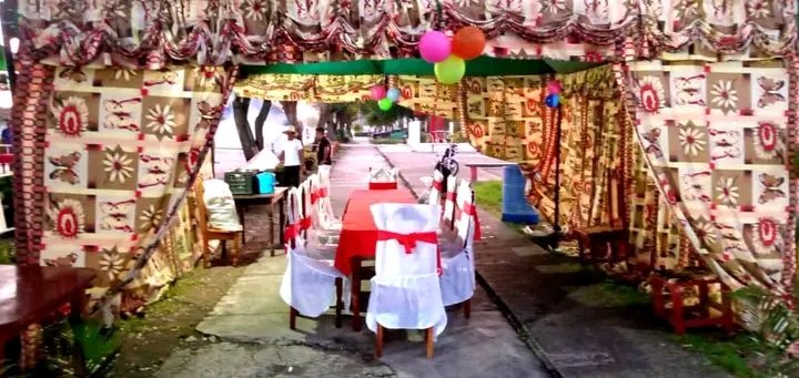 YudelkisOrtizB's tweet photo. Actividades culturales dentro de la Feria Especial en la #ProvinciaGranma por el 64 aniversario de los #CDRCuba
#SomosDelBarrio https://t.co/6zLnT2q0U5