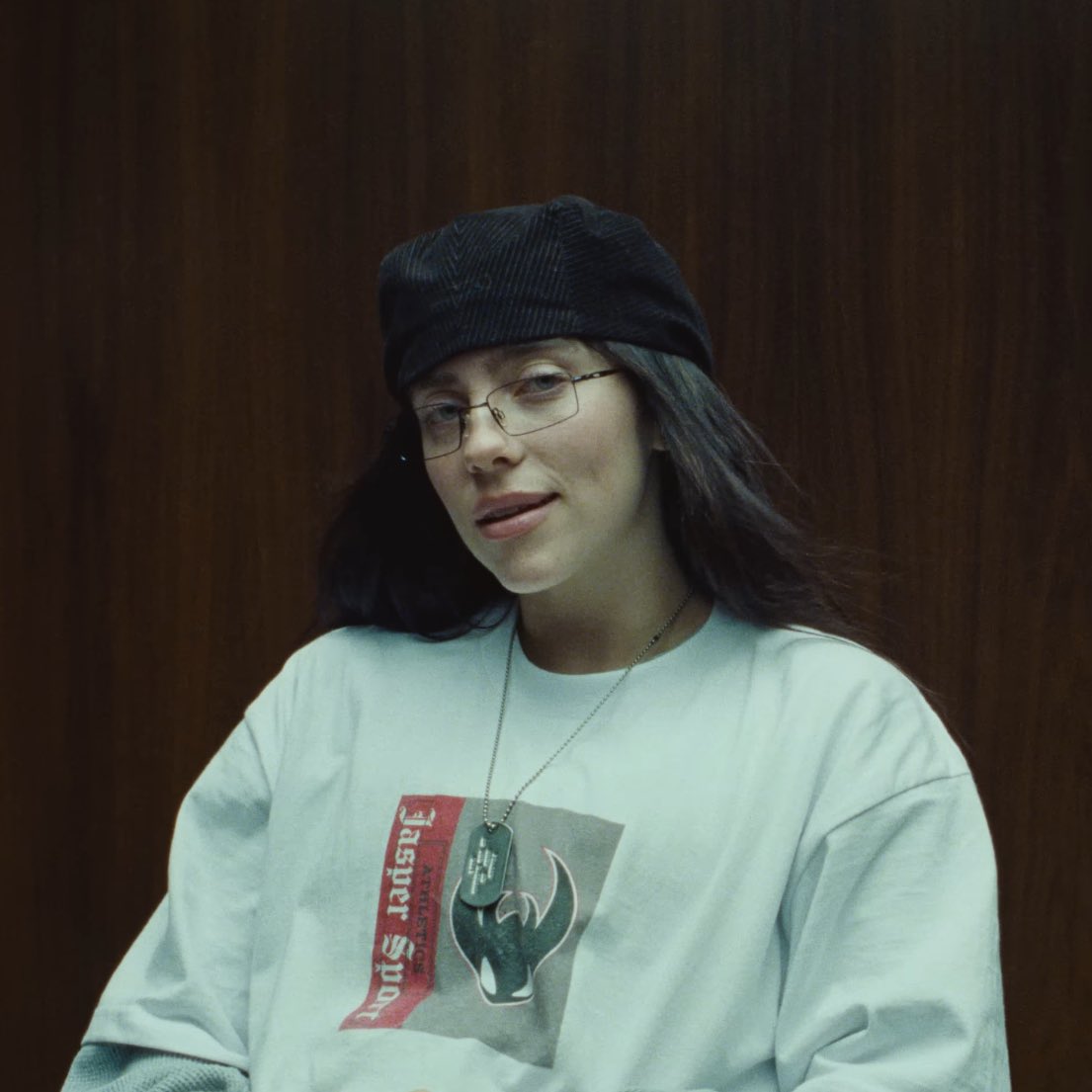 Billie Eilish in the music video to ‘BIRDS OF A FEATHER.’