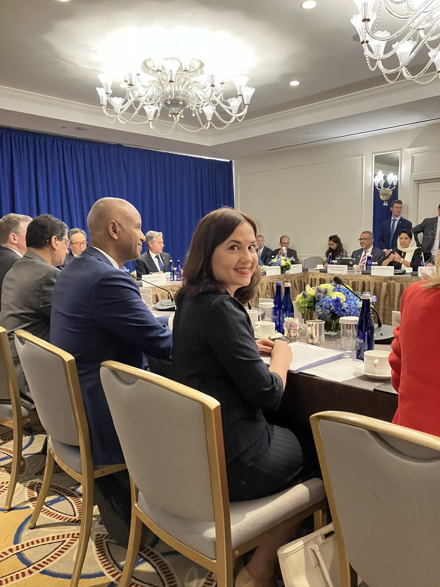 Finland continues to support multisectoral collaboration in strengthening global health security. Minister @SanniGrahn participated in ministerial meeting convened by US Secretary of State Blinken #UNGA79 #FMC #GlobalHealthSecurity <a href="/STM_Uutiset/">Sosiaali- ja terveysministeriö</a> <a href="/FinlandUN/">Finland's Mission to the UN 🇫🇮🇺🇳</a>