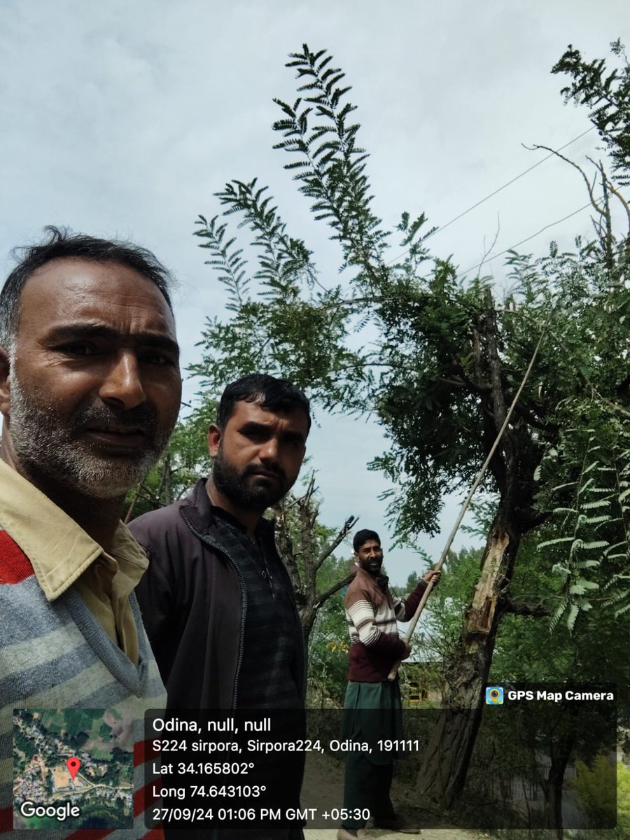 kpdcloffice's tweet image. #RevenueDrive
"Dedicated to excellence! Team #KPDCL working tirelessly to deliver top-notch services.
Inspection , disconnection and revenue realization drive continues in #ESD📍 Sumbal. Er Asif Ahmed, SDO 
@diprjk @OfficeOfLGJandK @MinOfPower @DullooAtal @GreaterKashmir