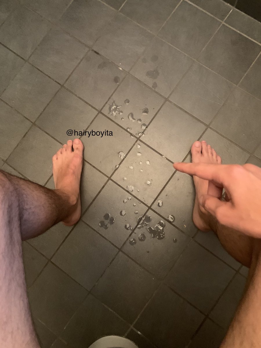 > Non sborro, ma spruzzo forte. Da dove inizi a pulire? 🦶💦 
Vi ricordo che oggi è #TaxFriday 🤑

> I don’t cum, I shoot hard. Where do you start cleaning from? 🦶💦
I remind you today is #TaxFriday 🤑

#feet #italianfeet #footfetish #fetish #cumshot #findom #cashmaster #cashpig