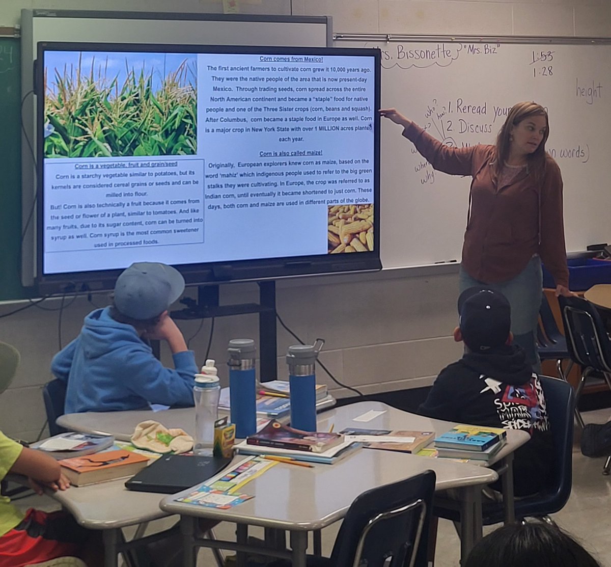 #FarmtoSchool is getting info slides out to teachers every Harvest of the Month with facts about the produce! Ms. Bissonette's 5th grade discussed how corn spread to NY from Southern Mexico! #SchenectadySchools