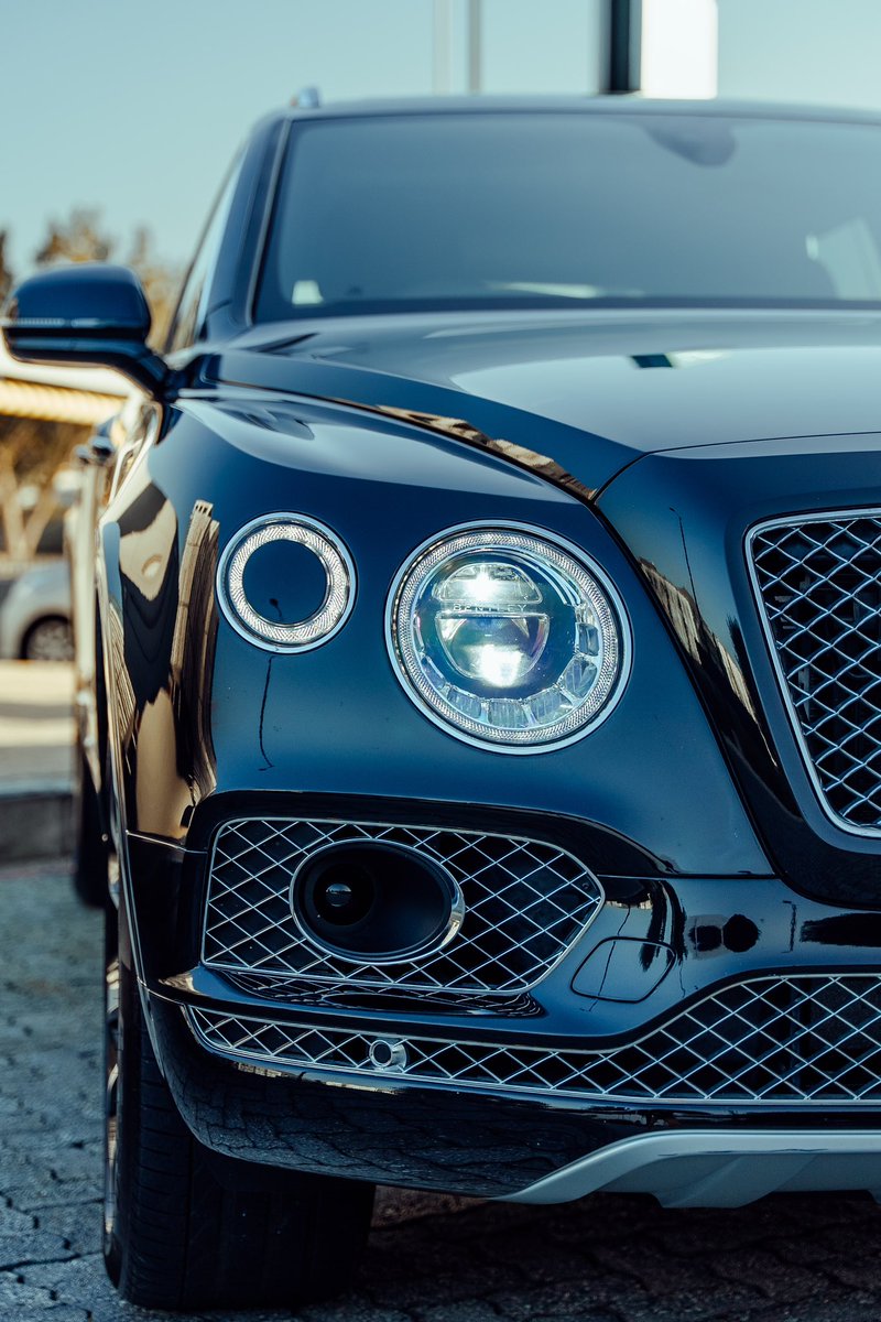 AutoVelvetCPT's tweet image. Just a teaser for the full reveal clip on the Master Detail we did on this stunning Bentley Bentayga. 

#capetown #carsofcapetown #ppf #ppfcapetown #ceramiccoating #ceramiccoatingcapetown #autovelvet #carcare #carcarecapetown #detailing #autodetailing #cardetailing #bentley