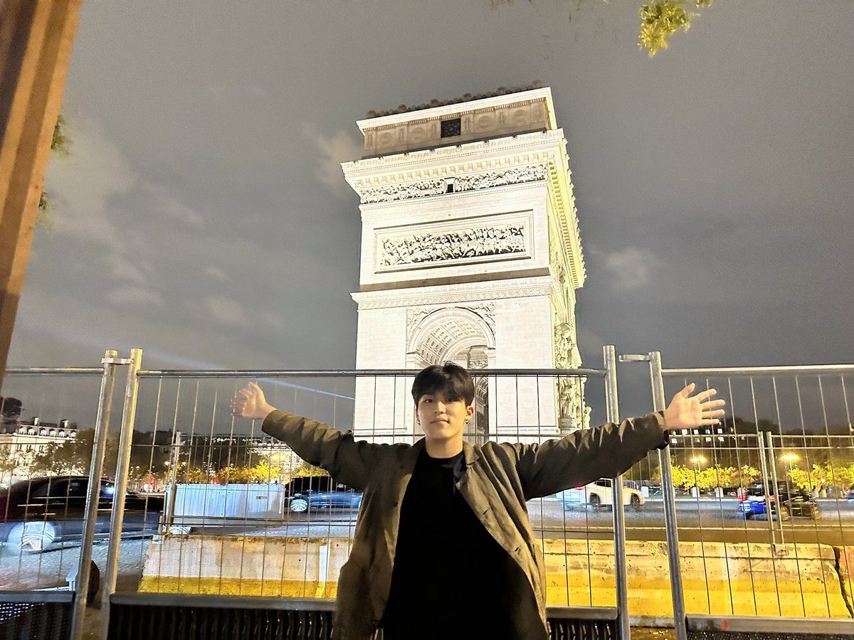 TREASURE tweet media