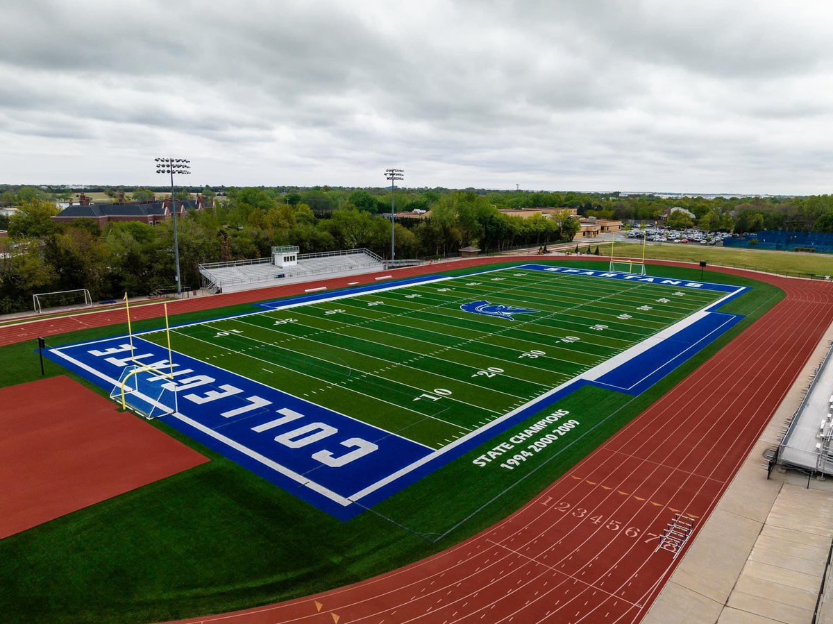 sportsinkansas's tweet photo. A Mammoth field becomes your largest outdoor classroom. With Mammoth you can go 365 days a year, all day, every day... total game changer for the entire community. 

Mammoth @MammothBuilt is the official partner of Sports in Kansas #sportsinkansas https://t.co/eigG2N4eLu