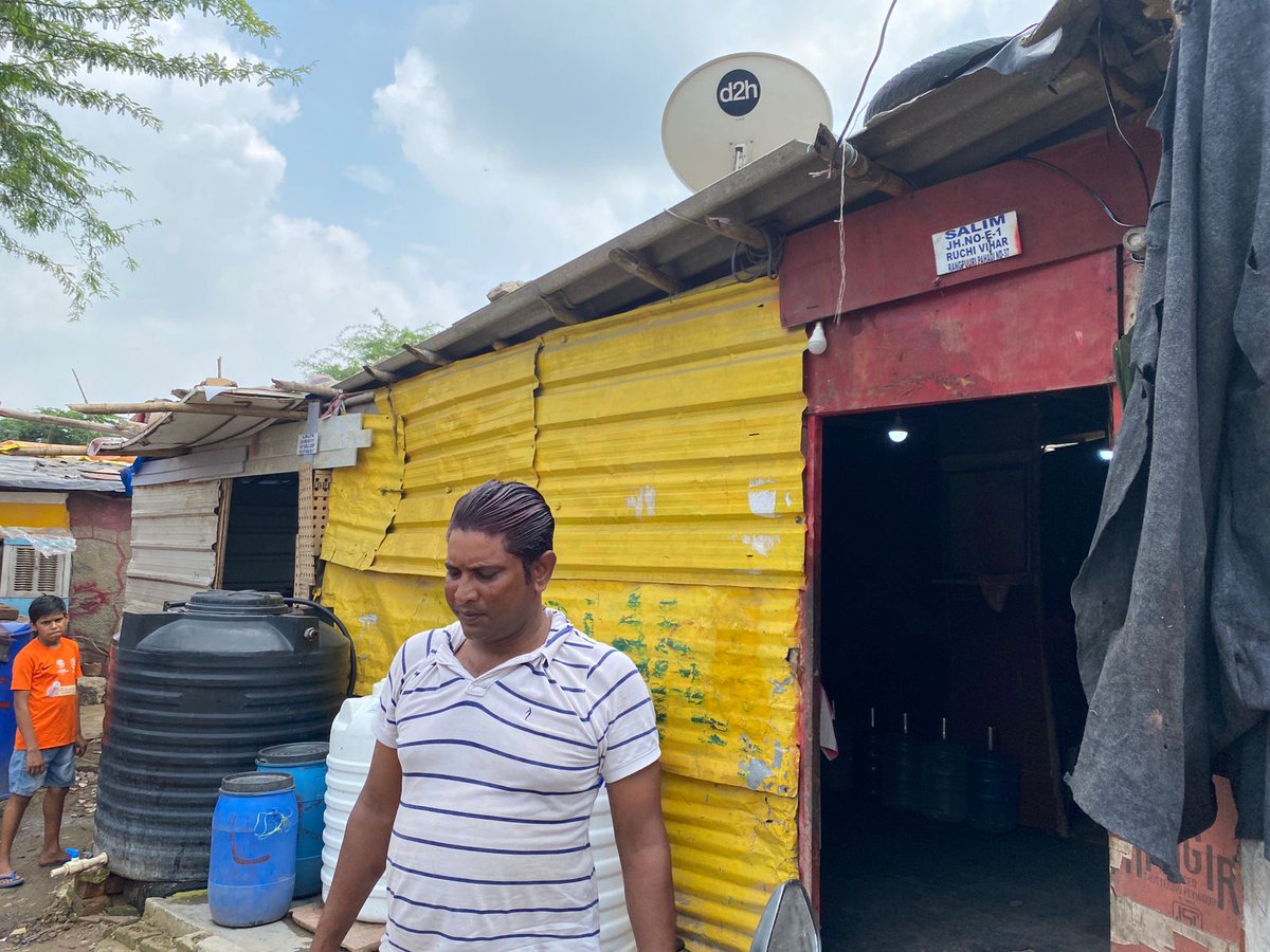 A Sapera community village in Delhi. Unlike much of Delhi, the village lacks basic infrastructure - paved roads, drainage, healthcare &amp; schools. Women are confined due to limited job opportunities. Safety fears &amp; kidnappings keep kids from distant schools, compromising education.
