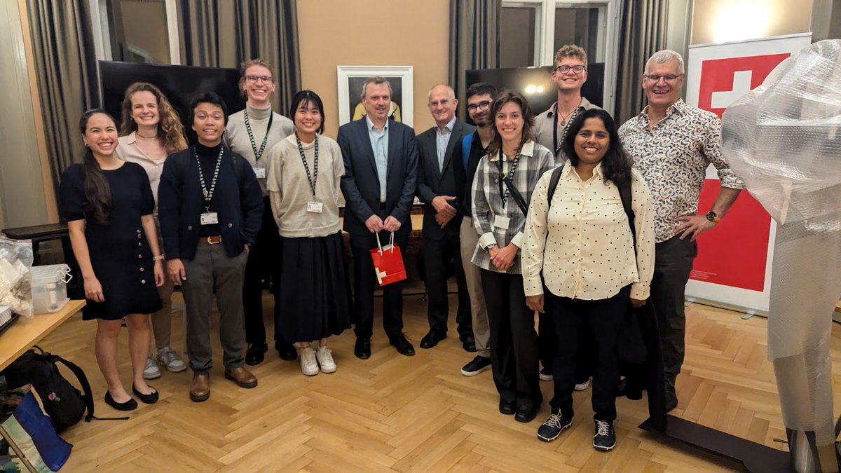 Donat Agosti tweet media