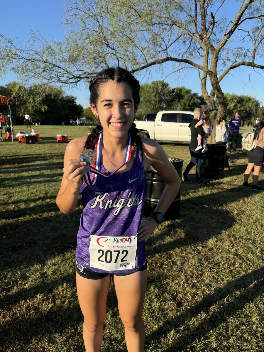 Avery claims another medal! 6th at the Ken Gaston with a monster PR! 19:15
