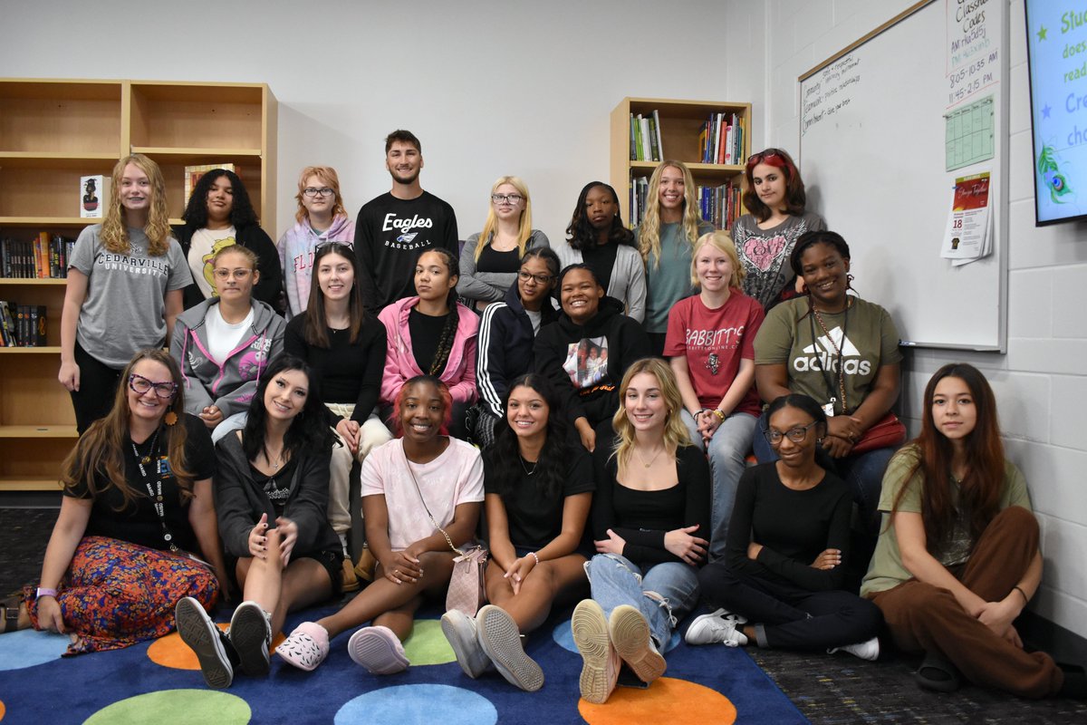 muskegonctc's tweet image. Teachers shape the future! 🌟 We&apos;re excited to launch the CTC Teacher Academy, preparing the next generation of educators to make a lasting impact. 📚🍎 #FutureEducators