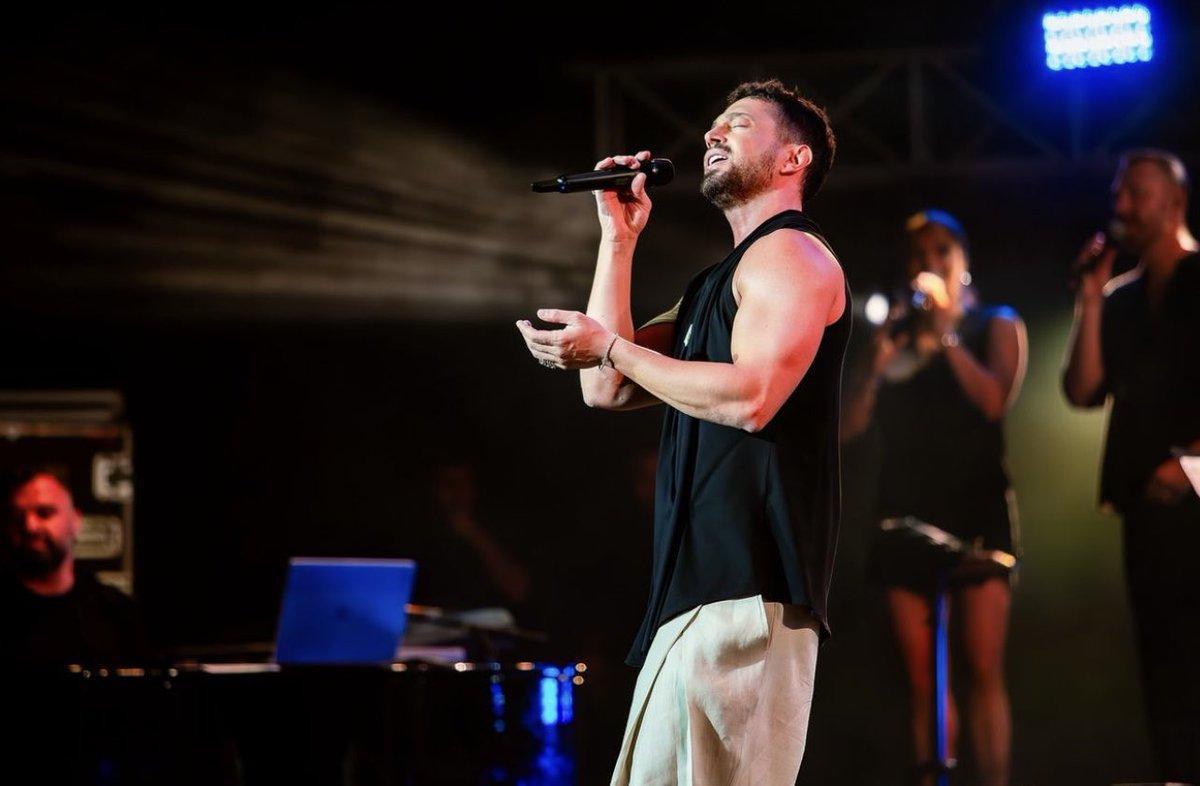 MurattBozzfp's tweet photo. Harbiye’24 🤍 @MuratBoz 
#HarbiyeAçıkHava https://t.co/q5UUP9fdW9