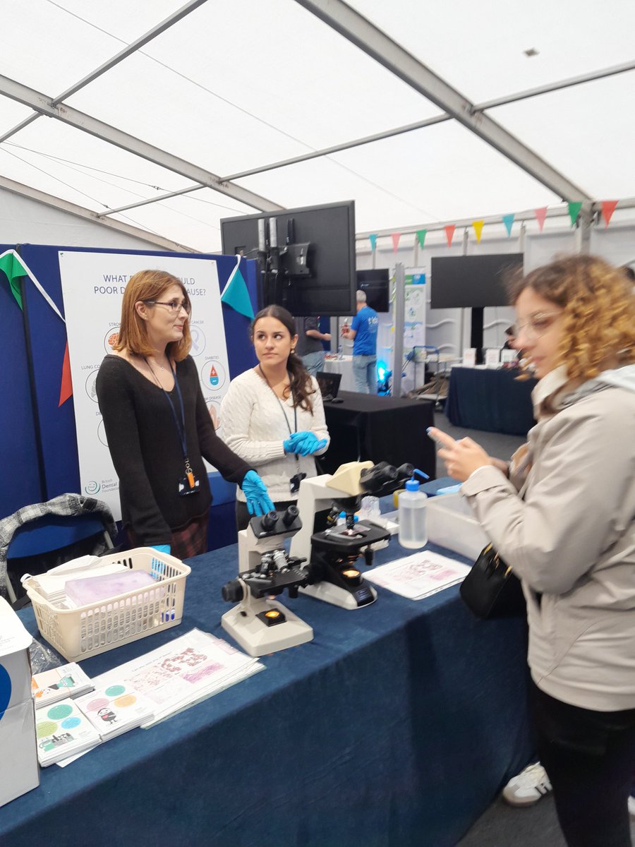 gaz_moran's tweet photo. "Say hello to your microbiome" at #START_ERN @hrbireland @DDUH12 @DHF_Ireland #europeanresearchnight https://t.co/uGfs9FGUgQ
