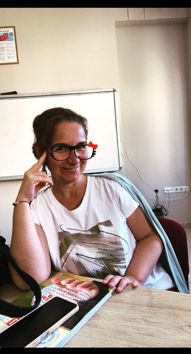 gl_can2's tweet image. Bugün böyle.. #spontane #glasses #sensizolmaz💫🌹