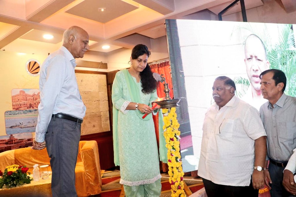 Divisional Commissioner Agra tweet media