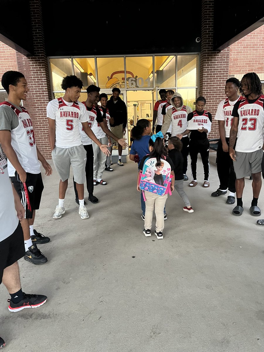 Navarro Basketball tweet media