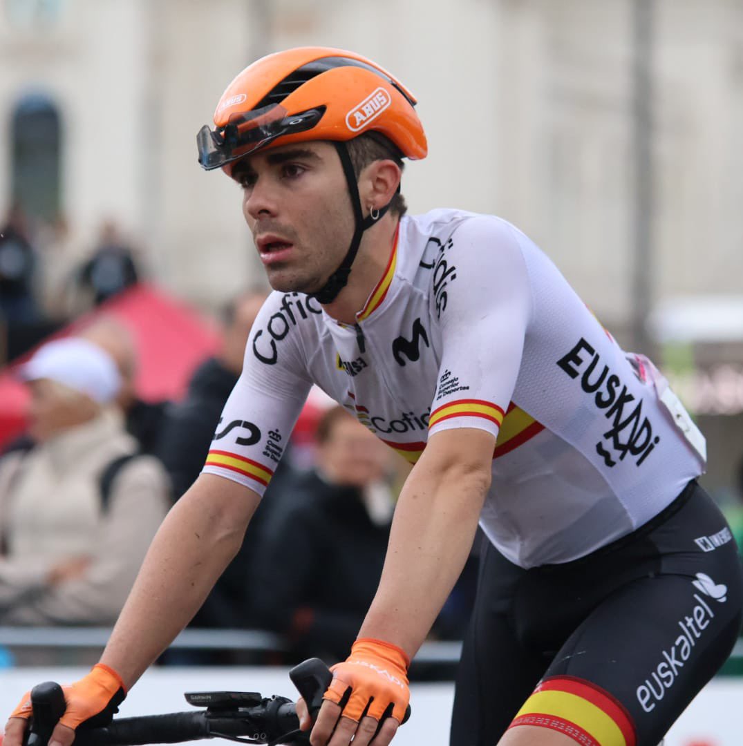euskaltelteam's tweet photo. 🧡 #EuskaltelEuskadi #Zurich2024

🌈 Gran carrera de @mintegi_iker, ayudando a sus compañeros y llegando a meta en 30º posición.

🌈 Lasterketa bikaina osatu du Iker Mintegik, taldekideei lagunduz eta 30. postuan helmugaratuz.

📸 @RFECiclismo @SprintCycling https://t.co/6zWUObk6WK