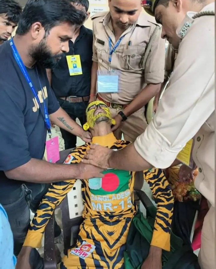 Dinkar1316's tweet photo. Bangladesh tiger Kadir जिसने चेन्नई मे भी किया था #TigerRoby

आज #KanpurTest में Siraj से अभद्रता करने पर दर्शको ने धो दिया😔 #Garime
#INDvsBAN #DevaraReview
#Sismo
#Tamannaah https://t.co/MFzXA3lUrS