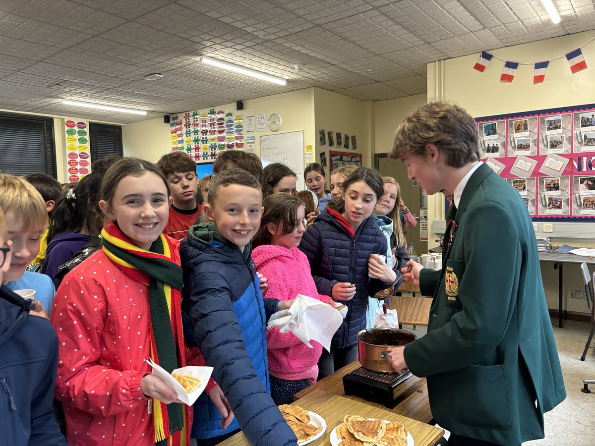 fslmfl's tweet photo. Yesterday’s Food Fest was a great end to a very rainy day. Year 8 sampled typical French, Spanish and German foods, and as ever, the waffles went down a treat! 🧇 https://t.co/ftWfbObpeb