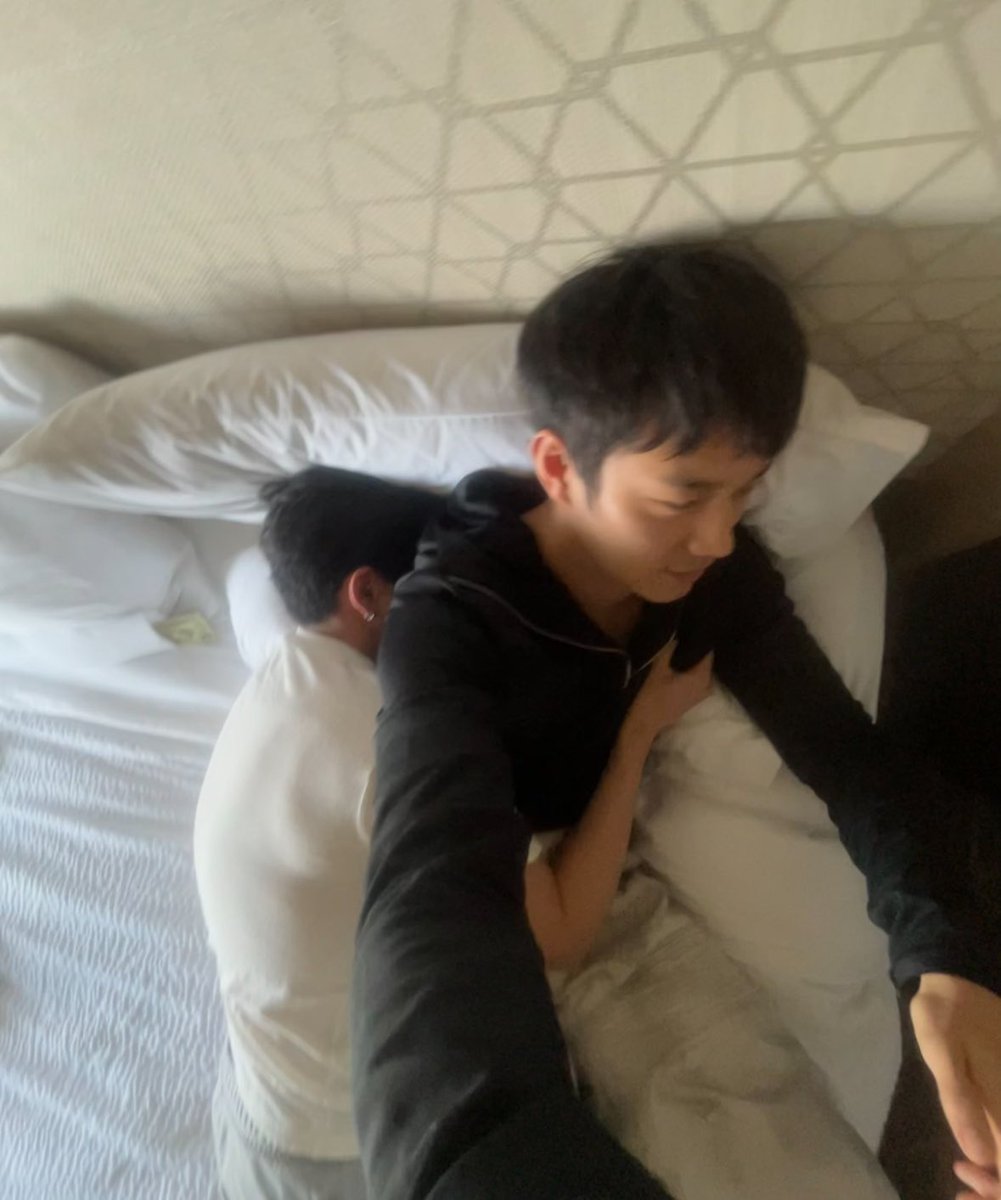 collect___or's tweet photo. 하시~~발~~난두번째그림까지실화가될거라고는생각도뫃했다고~~~~~~~~~~ https://t.co/KBNyEzQxFy