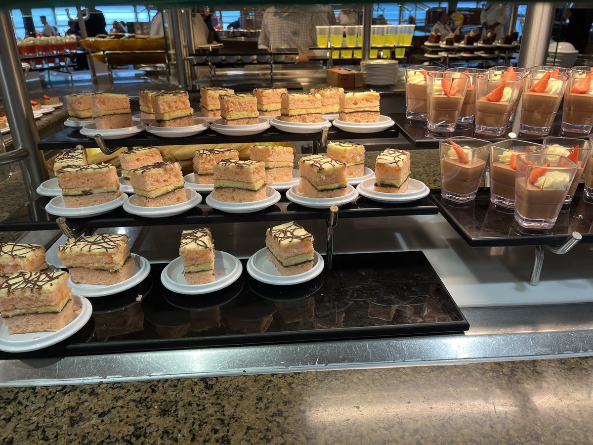 knicknack1's tweet photo. Food was great and we were pampered. Thank you @RoyalCaribbean https://t.co/qMS0PuD0FF