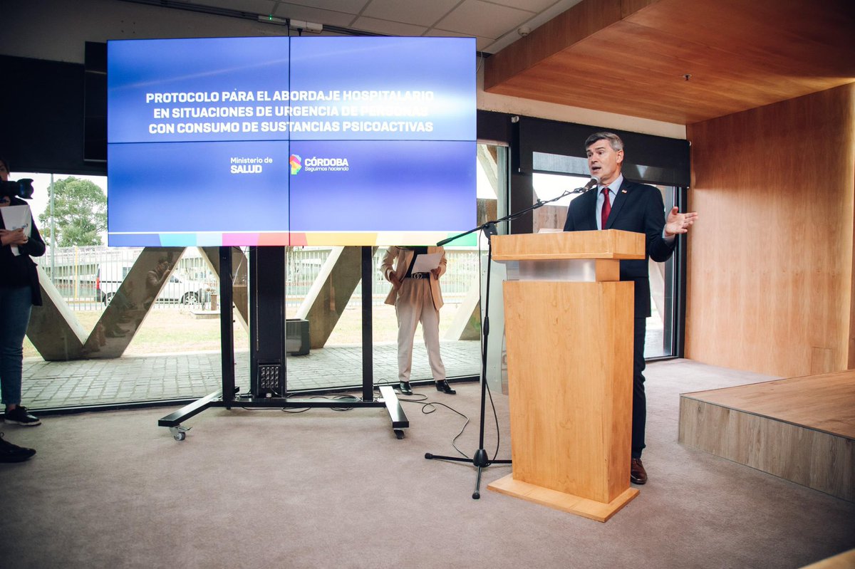 arialeksandroff's tweet photo. 🏥 Nuevo protocolo hospitalario para abordar urgencias por consumo de sustancias psicoactivas en Córdoba. 

👉🏻 Esta herramienta nos permitirá actuar de manera más efectiva y humana, fortaleciendo un sistema de salud comprometido con el bienestar de nuestra gente. https://t.co/g3VUuiU8gb