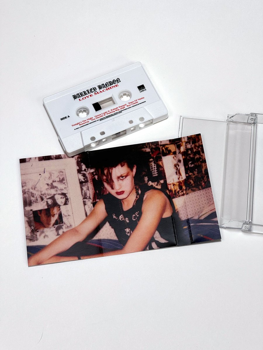 barkleybandon's tweet photo. Debut album LOVE MACHINE will be out on 25.10.2024 💄 preorder here https://t.co/xP9a6yk1oA https://t.co/uf9hlmuMKj
