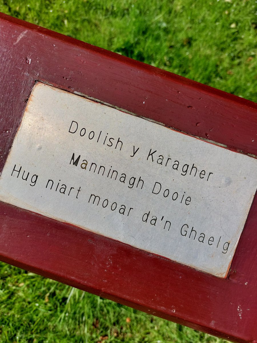 bunscoill's tweet photo. Honnick shin shoh fastyr jiu ayns yn Arboretum.
#manx #gaelg #gaelic #isleofman https://t.co/bNFKICfsPd