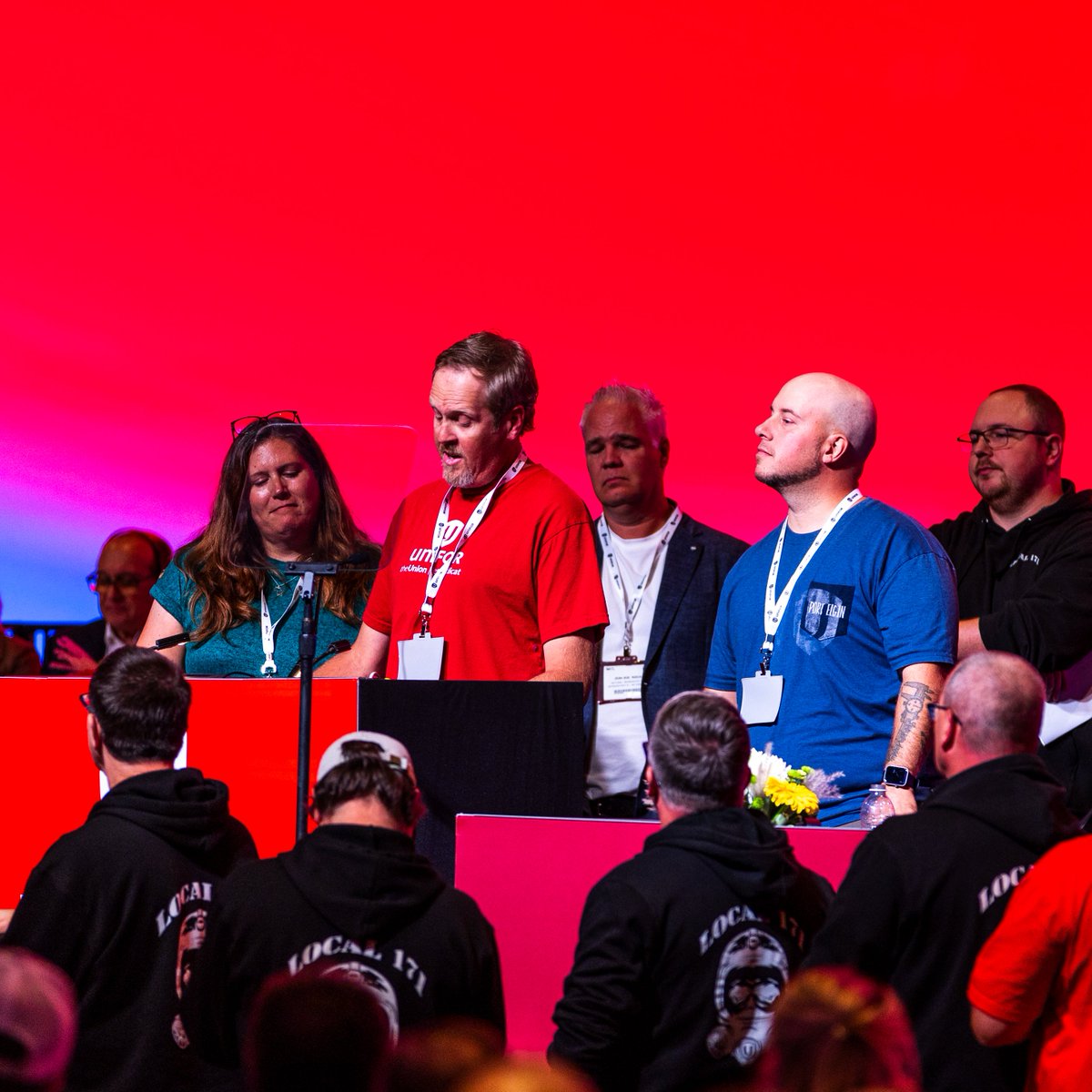 UniforTheUnion's tweet photo. #CC2024 delegates stand in solidarity with Unifor members on the picket lines. Striking workers are not only resilient but unstoppable. Together we generously donated to help strengthen our fight for strong collective agreements and fair treatment for all our striking members. #canlab