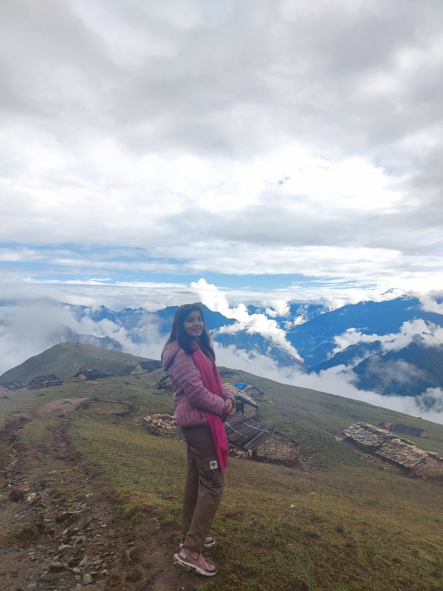 तिमी अमूल्य यार्षा .....
अनि म एक मात्रा तिमीलाई किन्न नसक्ने व्यापारी 😍🤗
#From_land_of_yarshagumba
#untouched_beauty
#monsoon