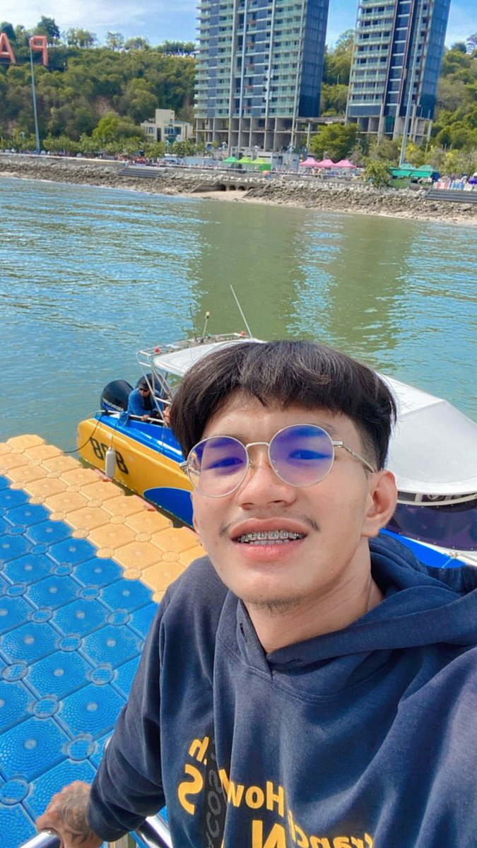 เข้าใจนะว่าเธอเบื่อ แต่ไม่คิดว่าจะเร็วขนาดนี้อ่ะ #ความรักหน้าตาเป็นแบบไหน