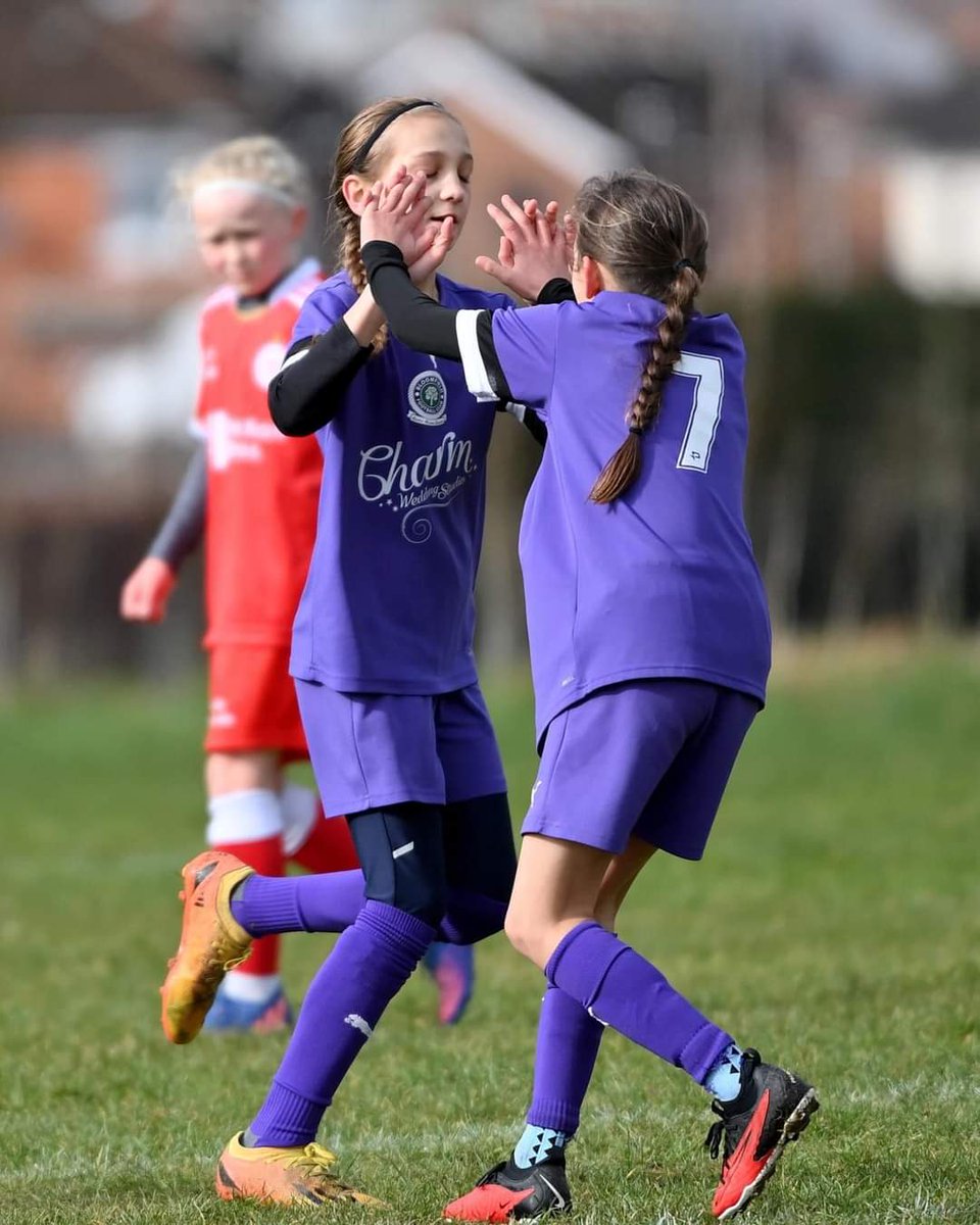Bloomfield_fc's tweet photo. Congratulations to Ellie McMillan + Laura Biel, who have gained a place in the Girls Elite National Performance Programme for the 24/25 season.

The girls completed 3 weeks of trials and will train every Tuesday @ the University of Ulster, Jordanstown over the coming months. https://t.co/aX9GVRJYZc