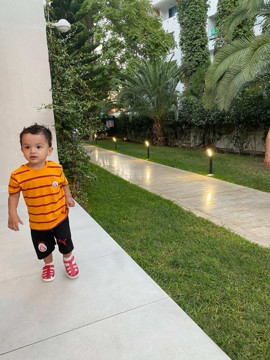 aslancan1827's tweet photo. #aslancantatilde #Galatasaray #victorosimhen #Icardi #beldibi #antalya https://t.co/sfoG4mV5QF