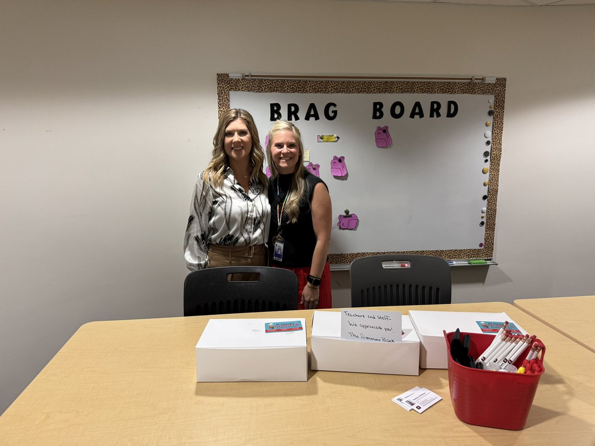 We enjoyed having Stephanie Matthews at Jeffries Elementary today as our Principal for a Day! We enjoyed visiting classrooms and connecting with students. Also, we’re best friends now because she brought donuts! <a href="/officialSPS/">Springfield Public Schools</a>