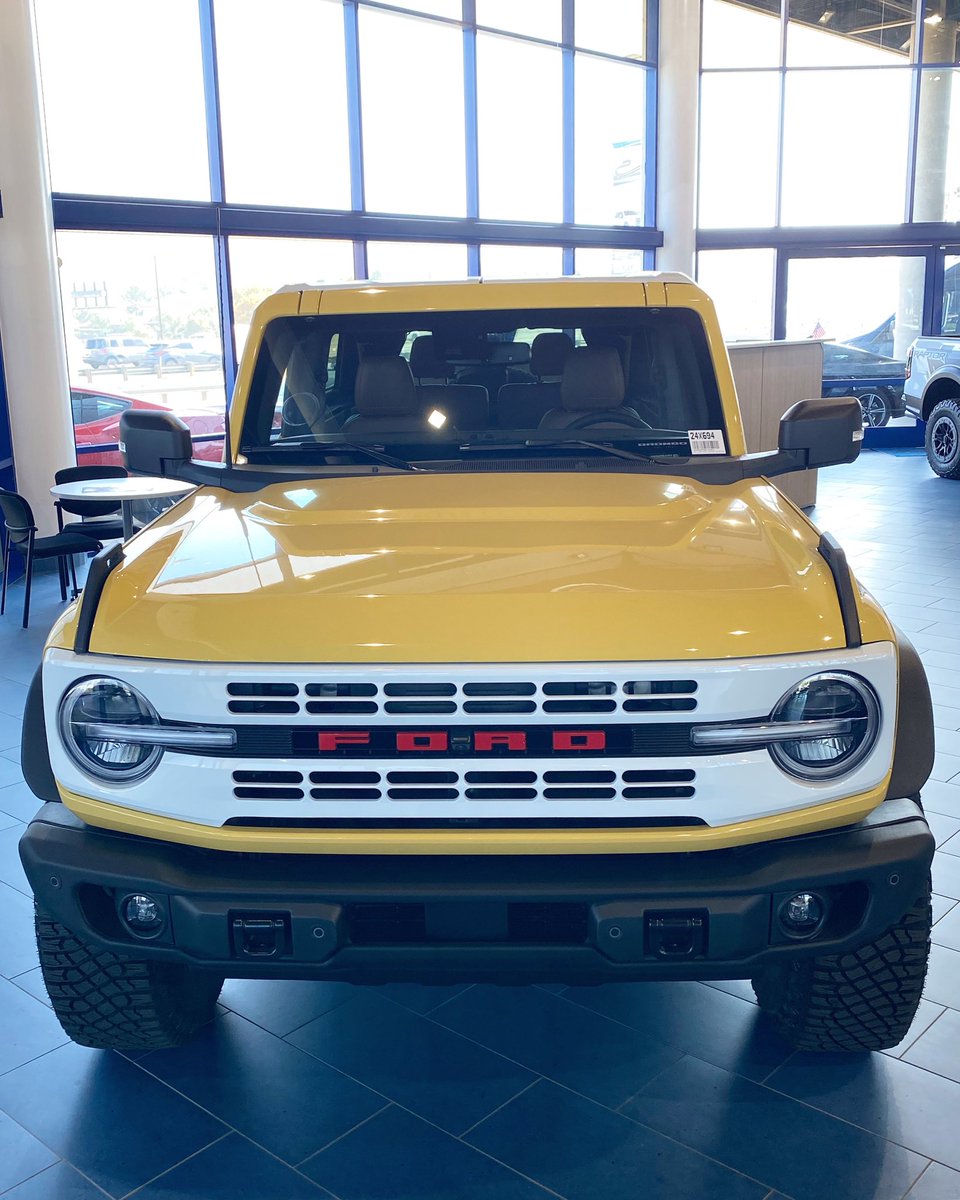 Like a drop of golden sun, and ready for fun! It’s #frontendfriday Ford fans, what are your weekend adventure plans?