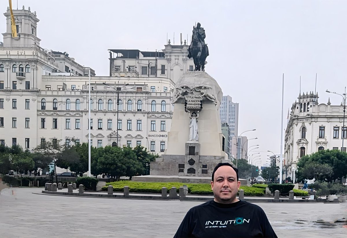 iDirect's tweet photo. On #WorldTourismDay, we're bringing back #IntuitionAroundTheWorld! We're in the business of creating connections all around the 🌎, and what better way through travel? Check out our people rocking their #iDirectIntuition gear. Where they go, #innovation follows!
#STEngineering https://t.co/mQTFIAXGUS