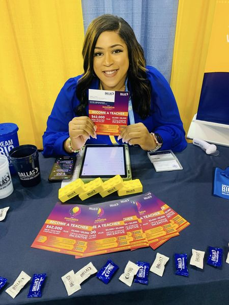 MelodyATillman's tweet photo. Dallas ISD Recruitment and Selection visited Southern University at New Orleans to attend the 2024 Fall Career Fair!

If you missed us, not to worry, start the application now at https://t.co/jcNlEd1uHj.

Connect Ms. Stargell at ammarish@dallasisd.org.
Dream Big in Dallas ISD https://t.co/pVkKfPSqFP