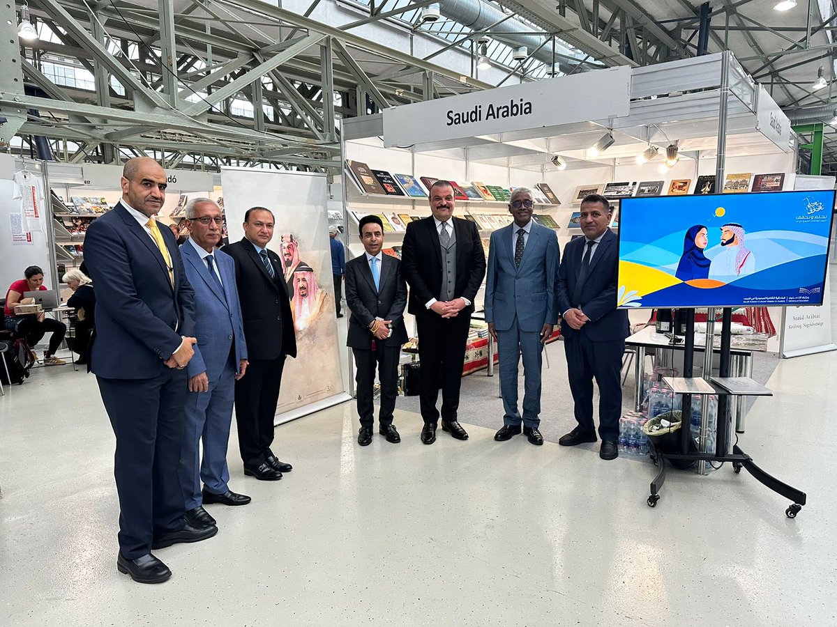 ksaembassybud's tweet photo. #Budapest 
Today, H.E. Ambassador Majed Al-Abdan inaugurated the Kingdom’s pavilion at the 29th Budapest International Book Festival, in collaboration with @SacmaAustria, https://t.co/bXyV5LDh2n