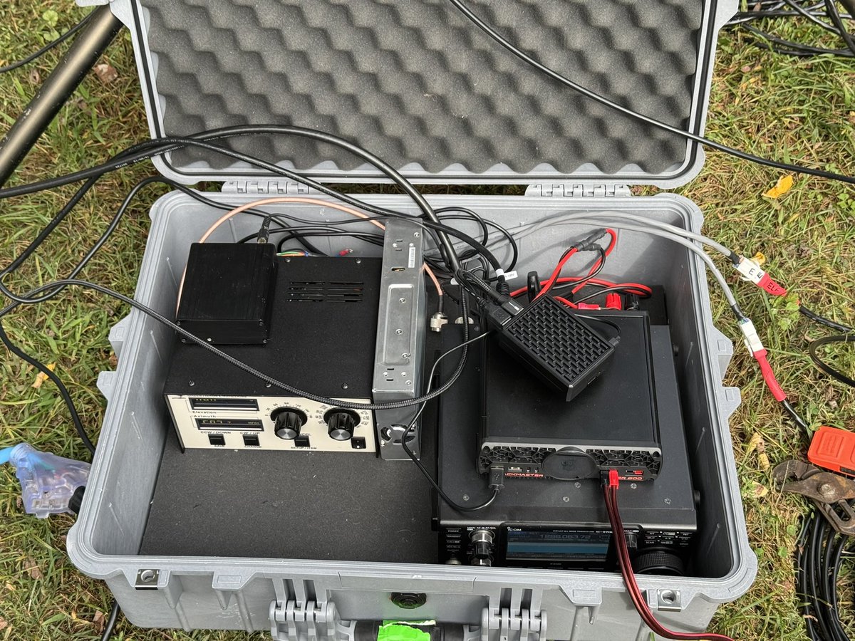 Hacking on the next portable #eme project. 1296 to the 🌕