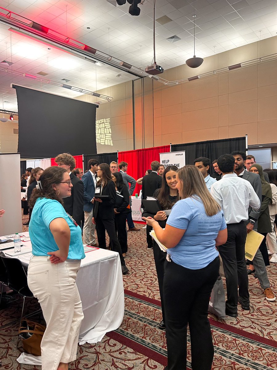 NCStatePoole's tweet photo. Poole College Career and Internship Fair Fall 2024. 💼🎉🐺🐾

We had so many fantastic employers come out today to network and engage with our #PoolePack. ❤️

📍McKimmon Center at @NCState 

#PooleHighImpact #NCStatePoole https://t.co/DH4VDyd7ee