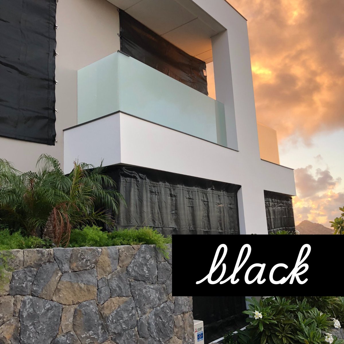 ArmorScreen's tweet image. Choose from 5 color options for our hurricane fabric, giving your property both protection and style. Match your home or business while staying storm-ready! Learn more: zurl.co/tPqW  #HurricaneProtection #StyleAndSafety #ArmorScreen #CustomProtection