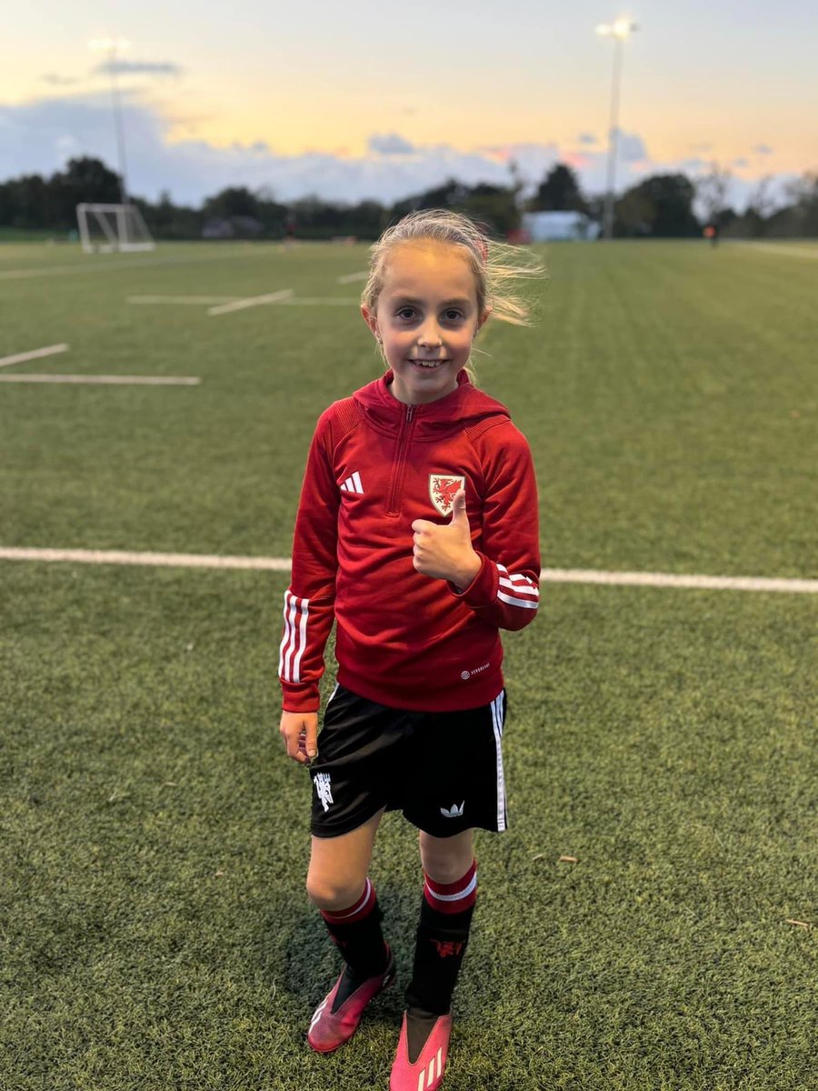 beckitel's tweet photo. So it’s official! Lilybelle has been selected into the FAW Development Centre U9’s squad!
Words can’t describe how proud we are of you.  
A massive thank you to coaches Aaron Evanson &amp; Steve Bushnell @ConwyBoroughFC  for all your support. 
You did it Lilybelle ❤️⚽️❤️⚽️❤️ https://t.co/usgZ8o18YK