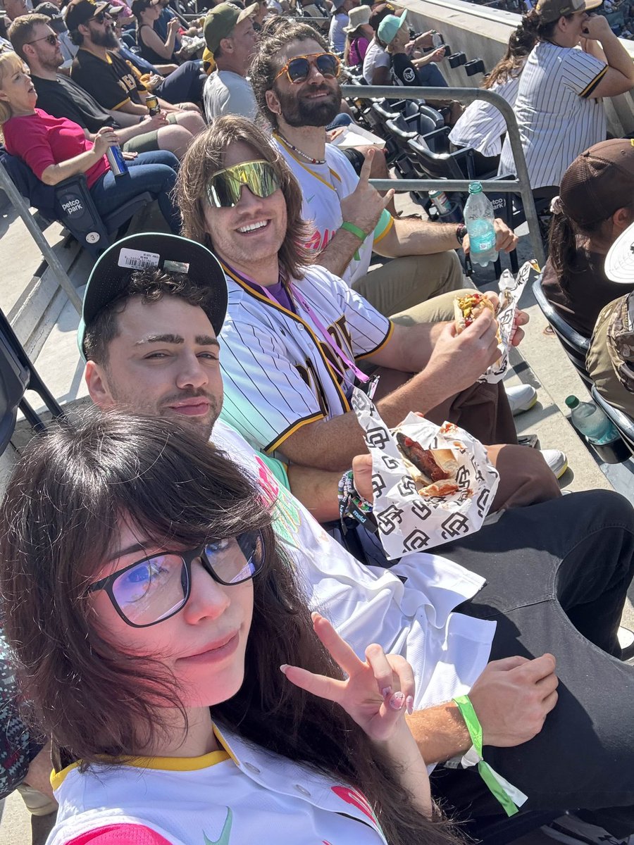 wakewilder's tweet image. I love my friends.
I love that I get to call hanging out with my friends “work.”
Thank you all. Thank you TwitchCon.
I love you.