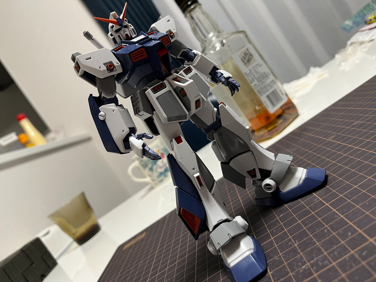 nobwsnolife's tweet photo. まあ、そんなこんなでMG NT-1ver2.0の仮組が完成(`・ω・´)ゞ
んー…このまま仕上げに入っても、問題無いかな。
ホワイトを定番のツートンで。
レッド&イエローをかなり色味を抑えてペイント。
イエローはオレンジに近いレベルかな。
#プラモデル #ガンプラ #摸活 #NT1 #ALEX #ver20 https://t.co/mH1YBUdgLy